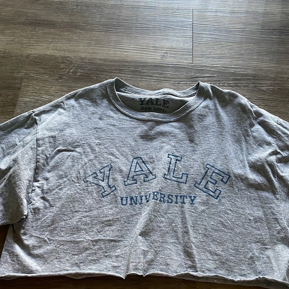 Take crop top from forever 21 - Picture 1 of 2